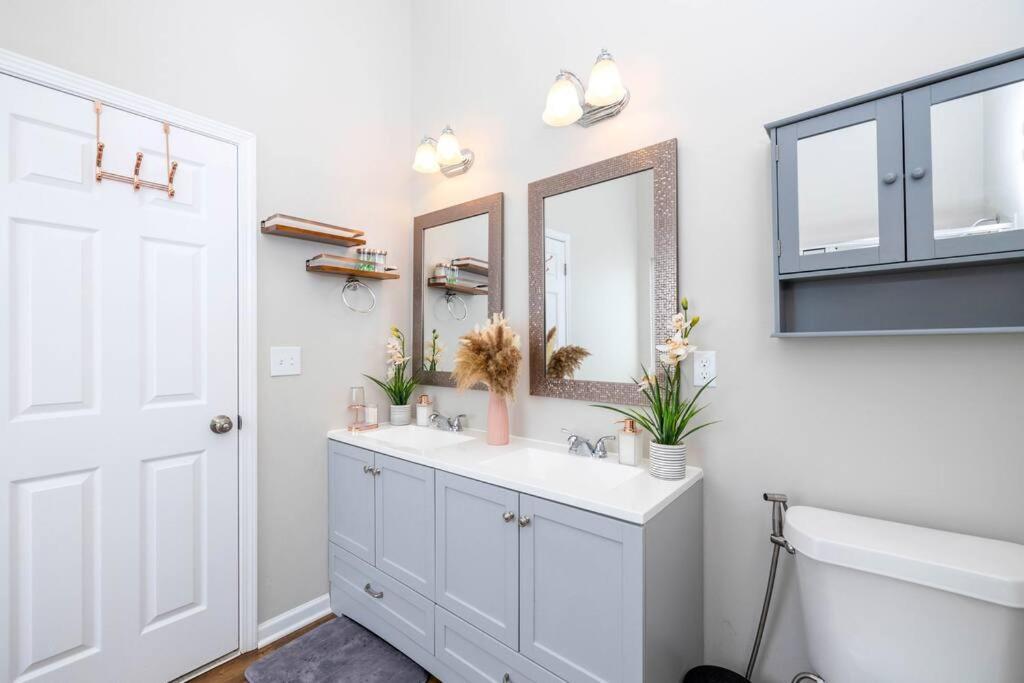 Queen City Family-Friendly Entire House, Charlotte Extérieur photo