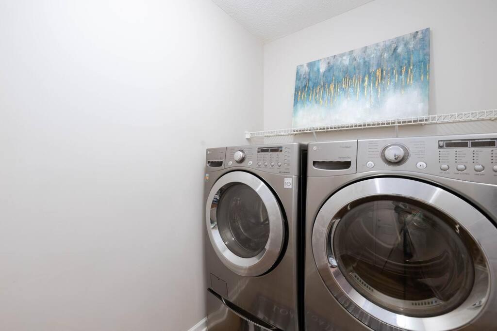 Queen City Family-Friendly Entire House, Charlotte Extérieur photo