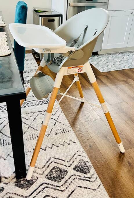 Queen City Family-Friendly Entire House, Charlotte Extérieur photo