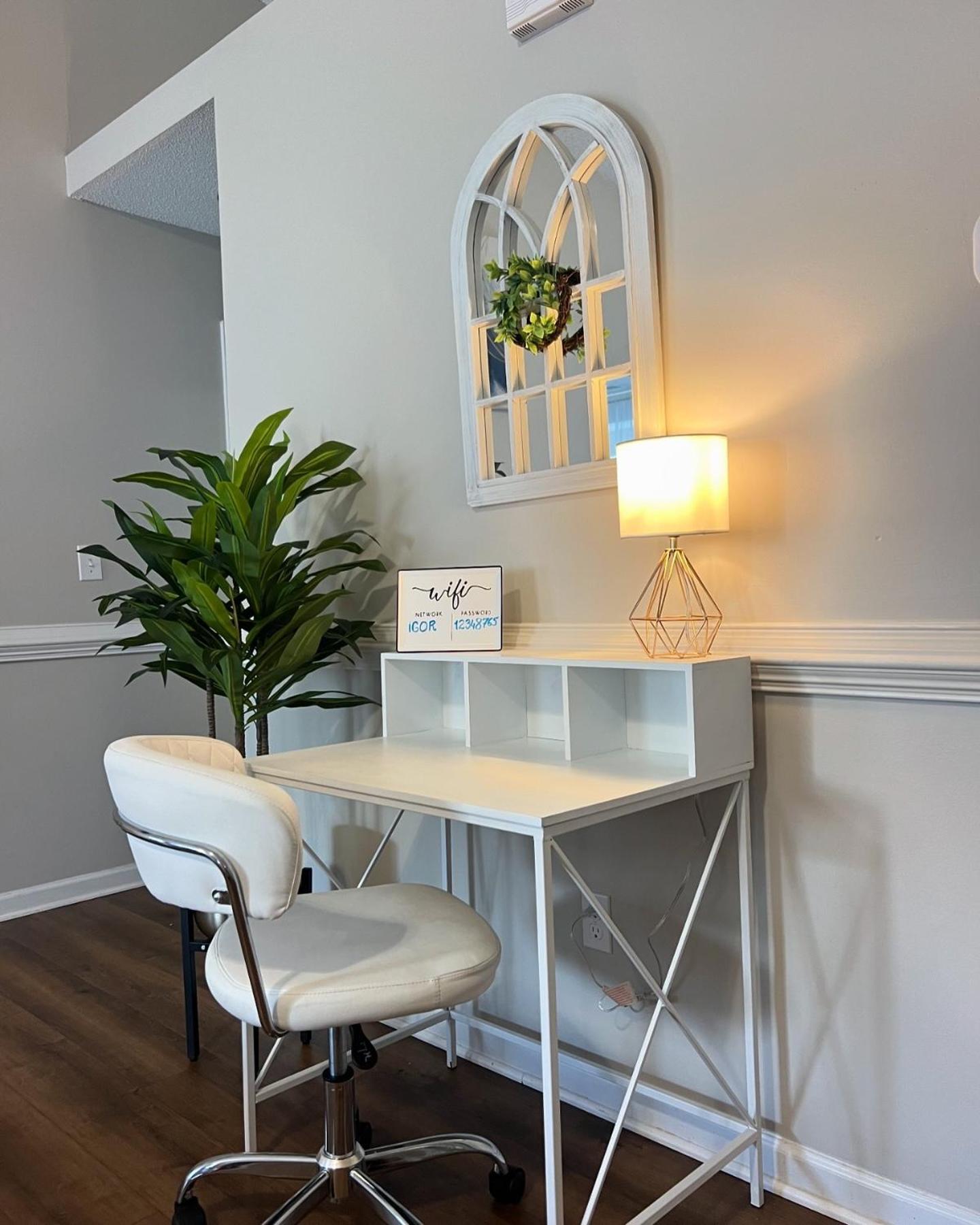 Queen City Family-Friendly Entire House, Charlotte Extérieur photo